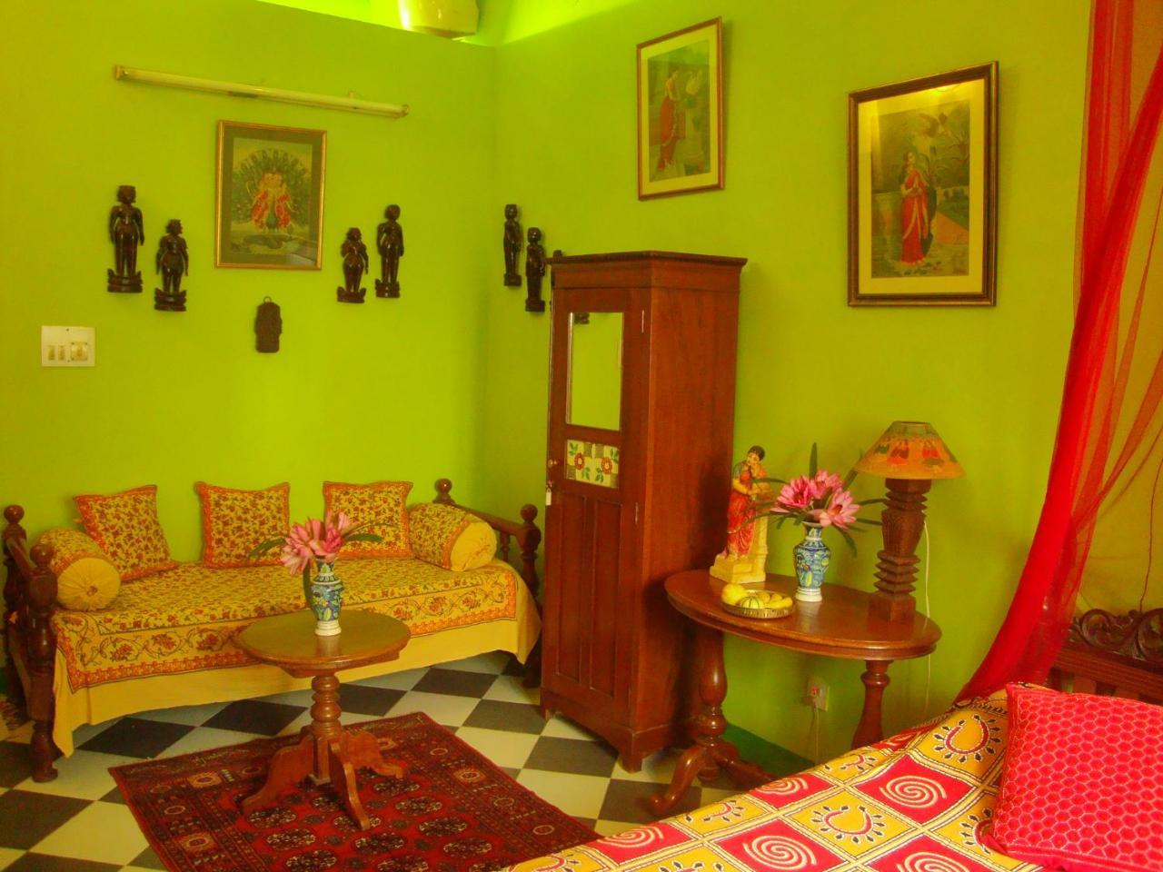 Patricia Guest House 蓬蒂切里 外观 照片